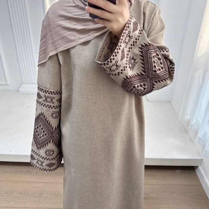 Embroidered Party Robe - Arabic and Turkish Style - Image 6
